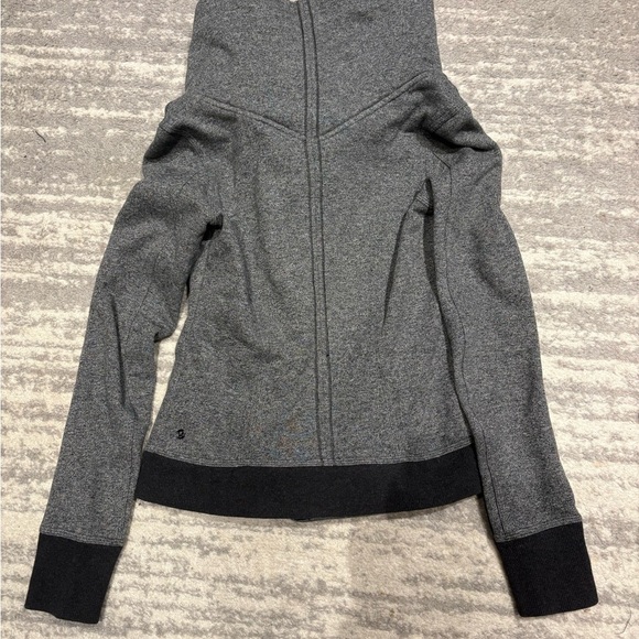 Lululemon Karmacollected Jacket
Heathered Speckled Black - Picture 7 of 9